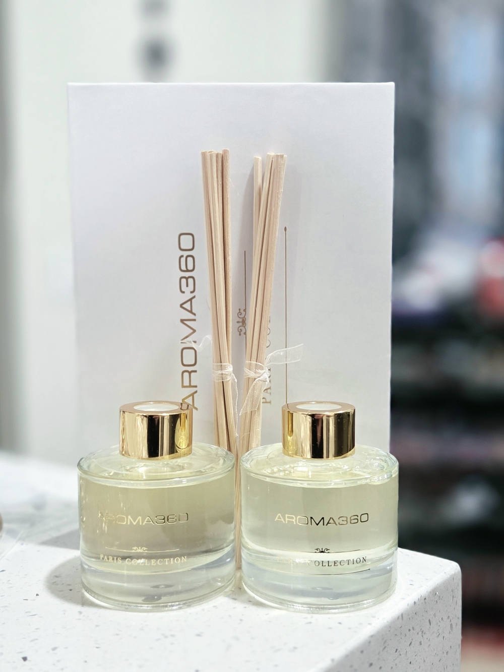 Aroma360 Paris Collection Reed Diffuser Set - Scent~CHANDELIER - Picture 2 of 3